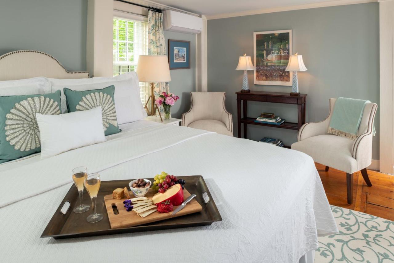 The Inn At Yarmouth Port Екстер'єр фото